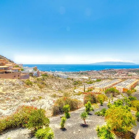 Relax At Roques Del Conde شقة